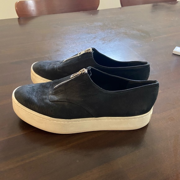 Vince Black and White Platform Sneakers - Picture 3 of 5